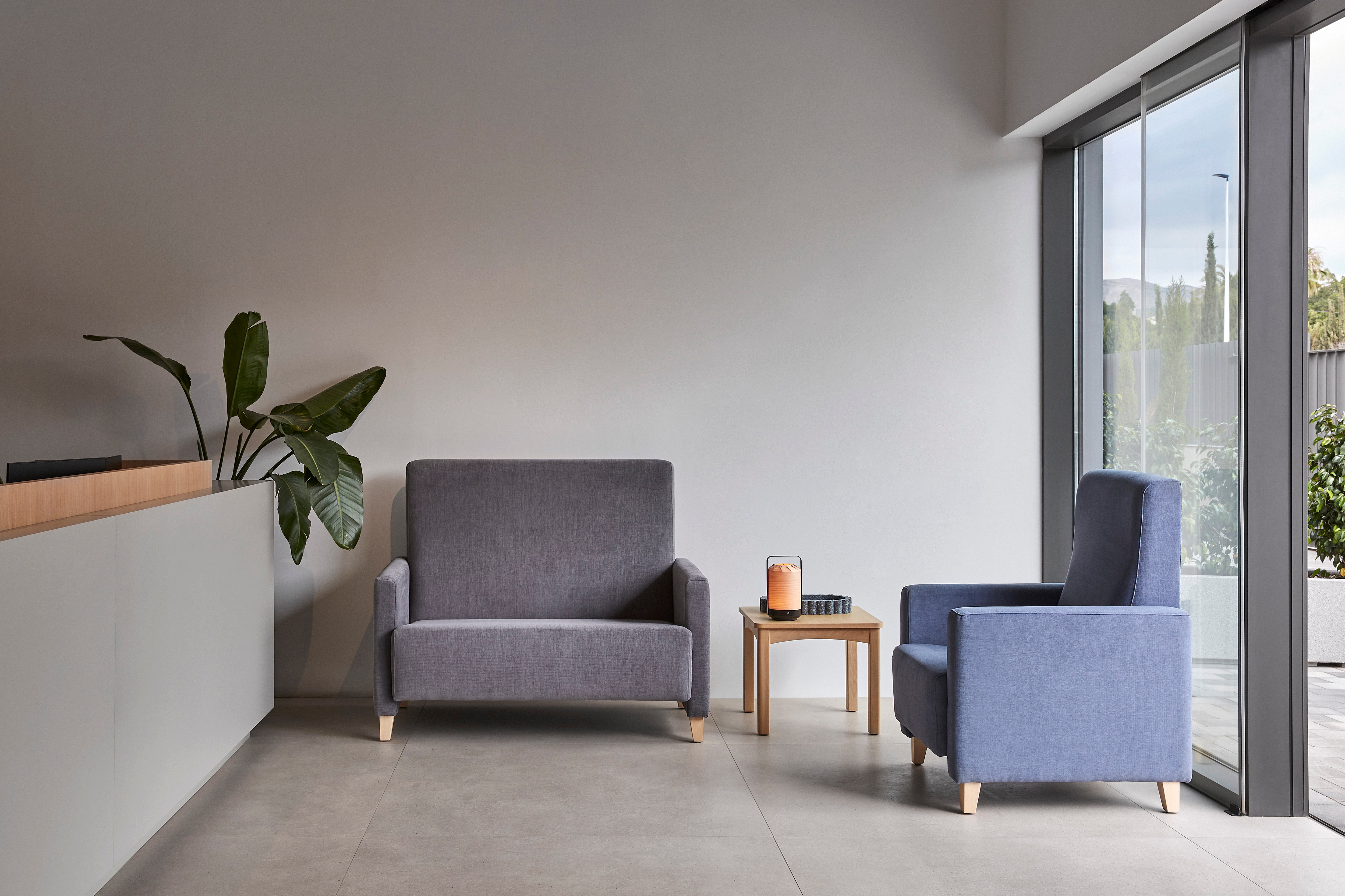 CAN Dreisitzer Sofa